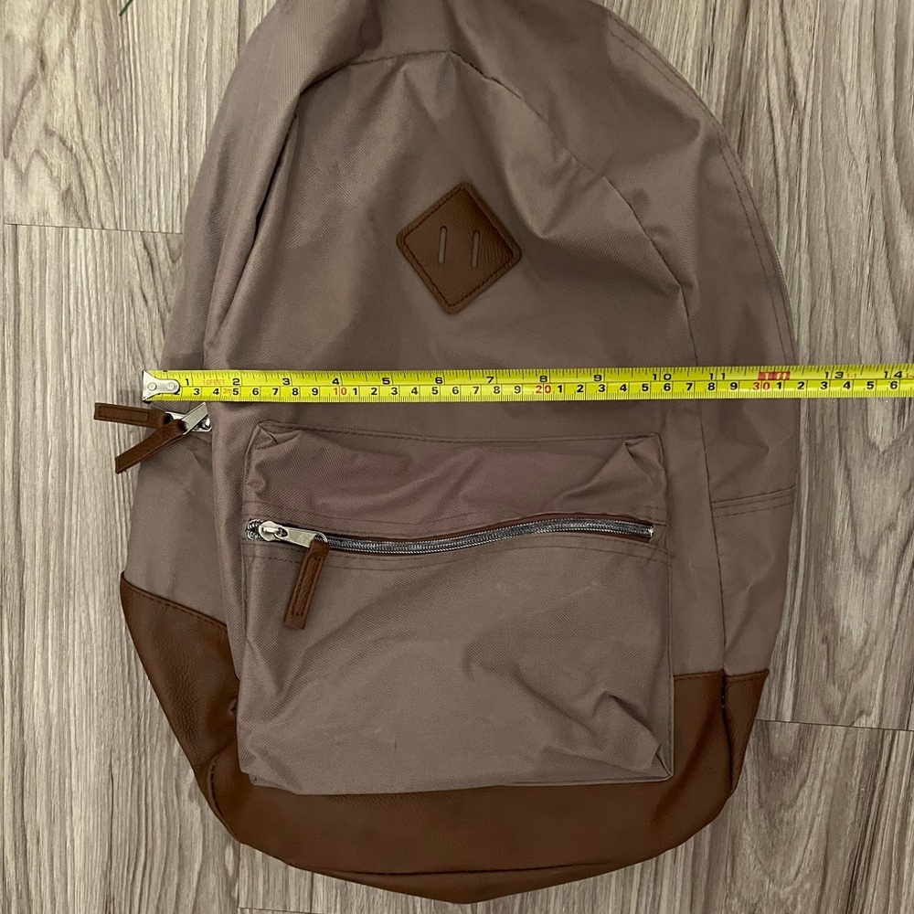 Lightweight backpack - Picture 9 of 9